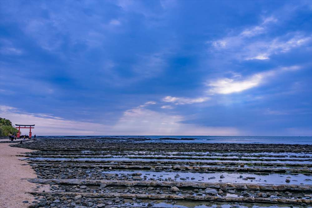 青島神社 鬼の洗濯岩