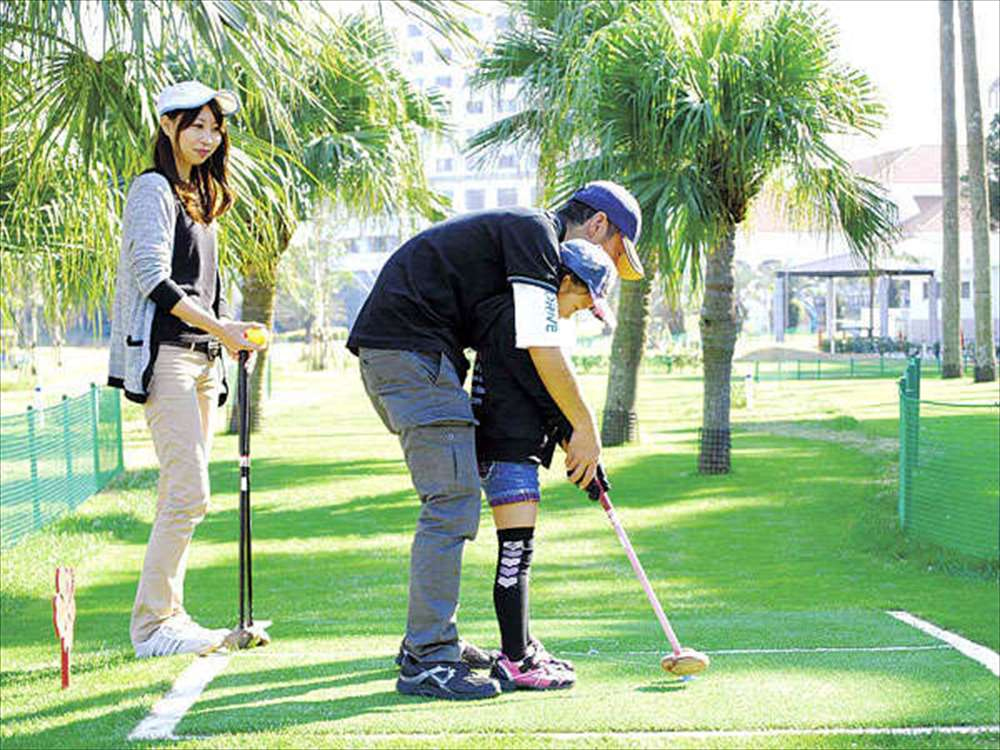 パークゴルフで遊ぶ